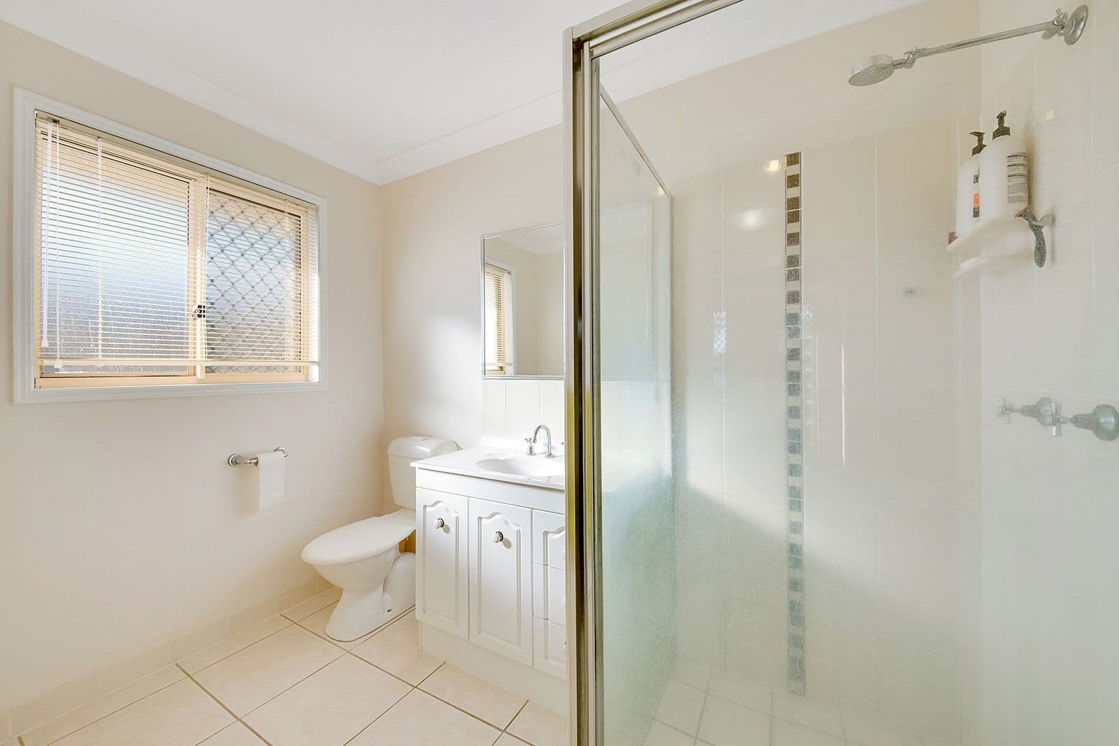35 Dean Street, Glen Eden QLD 4680, Glen Eden - Thumbnail 3