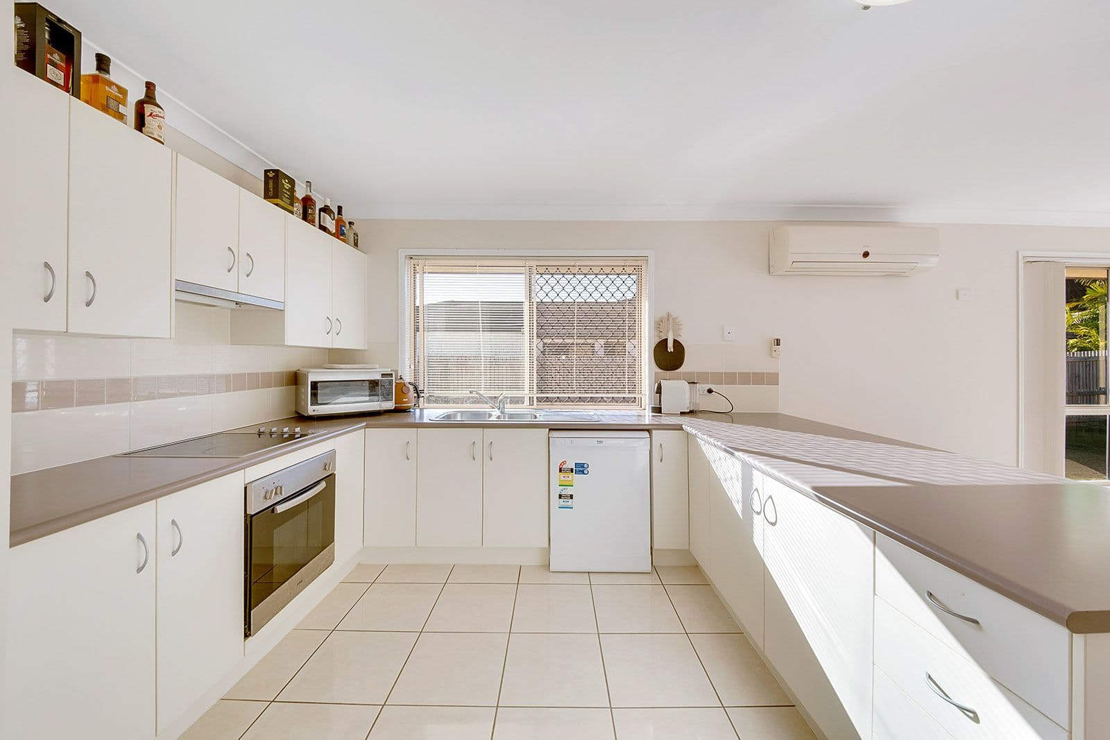 35 Dean Street, Glen Eden QLD 4680, Glen Eden - Thumbnail 4