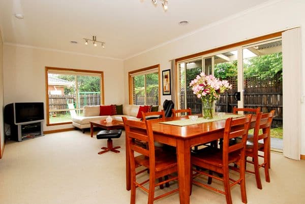 6 Longfellow Avenue, MOOROOLBARK VIC 3138, Mooroolbark - Thumbnail 2
