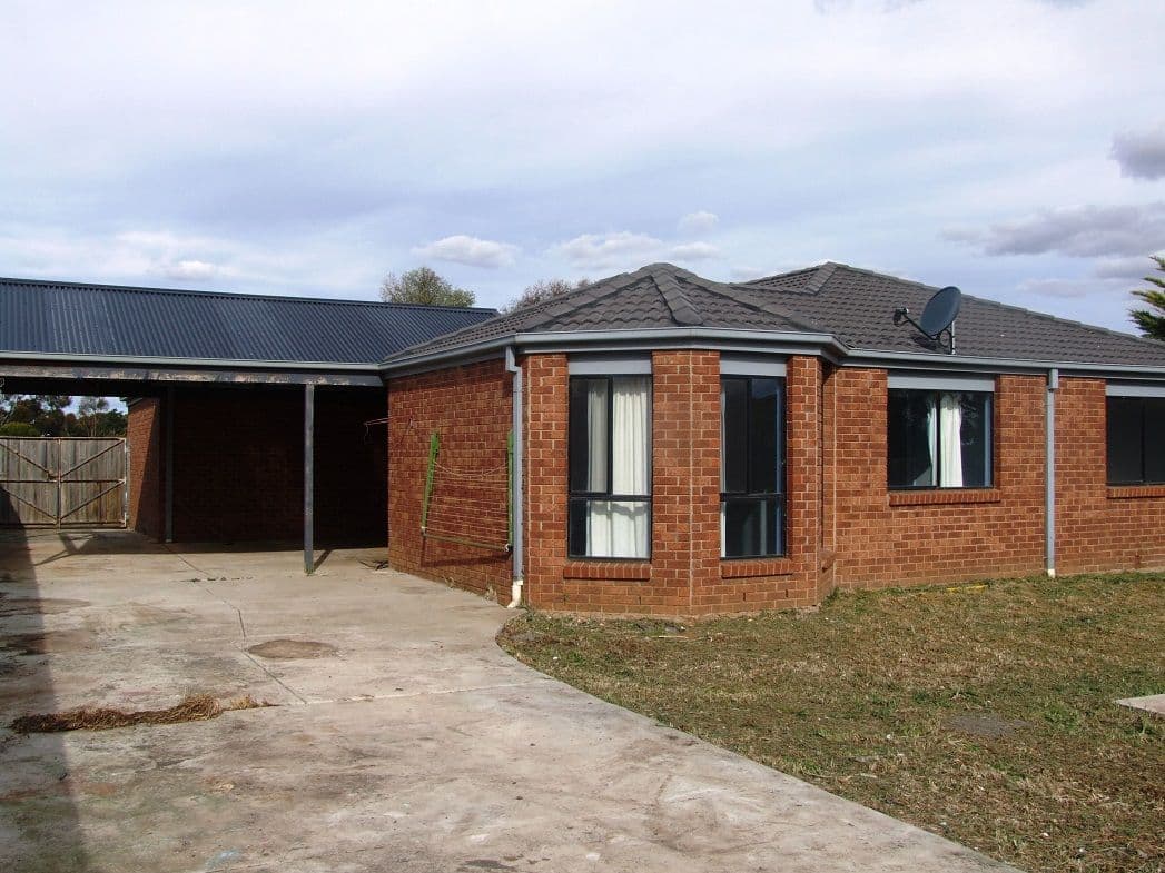30 Strawberry Road, KURUNJANG VIC 3337, Kurunjang - Thumbnail 4