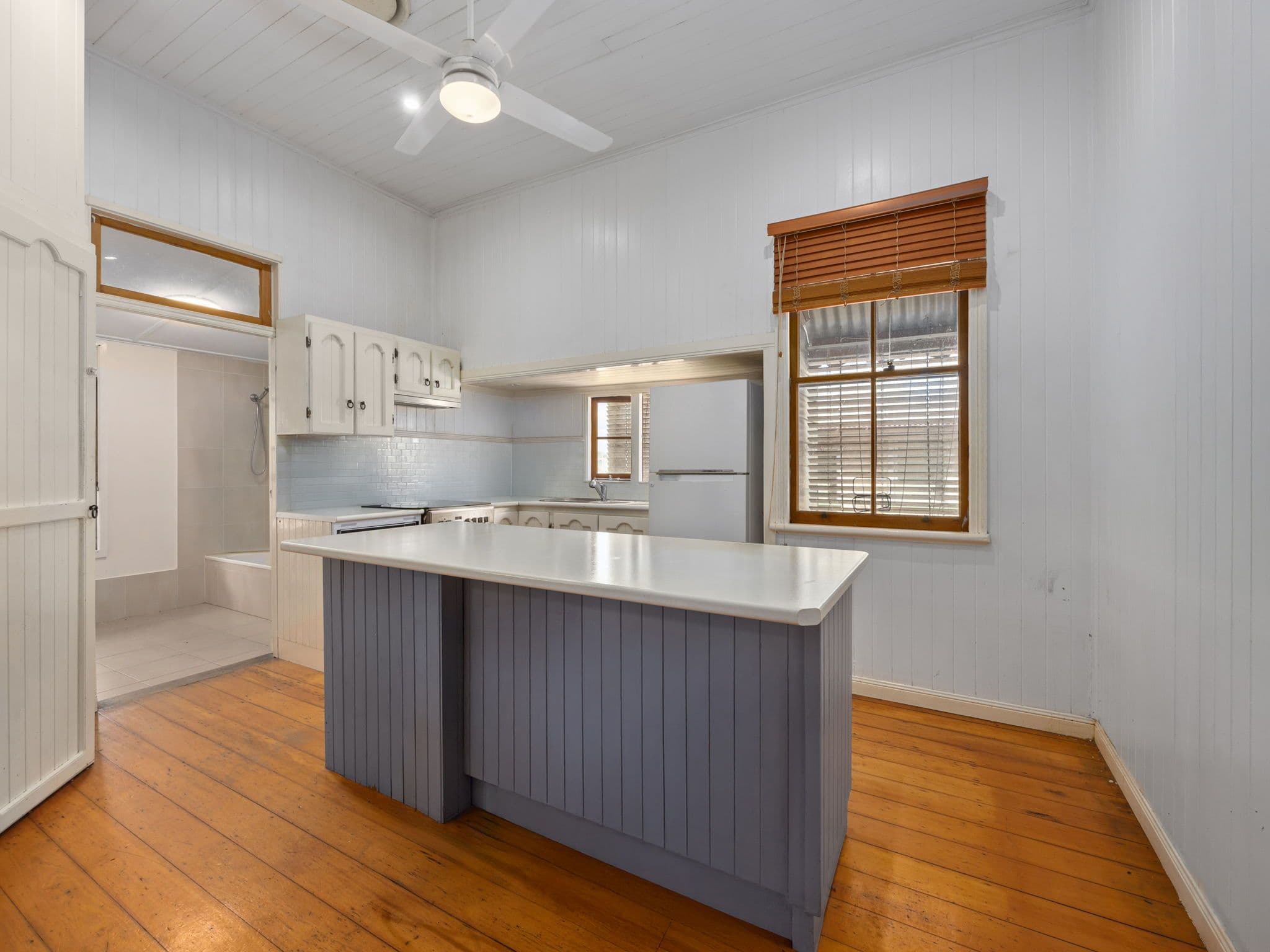 116 South Station Road, Silkstone QLD 4304, Silkstone - Thumbnail 5