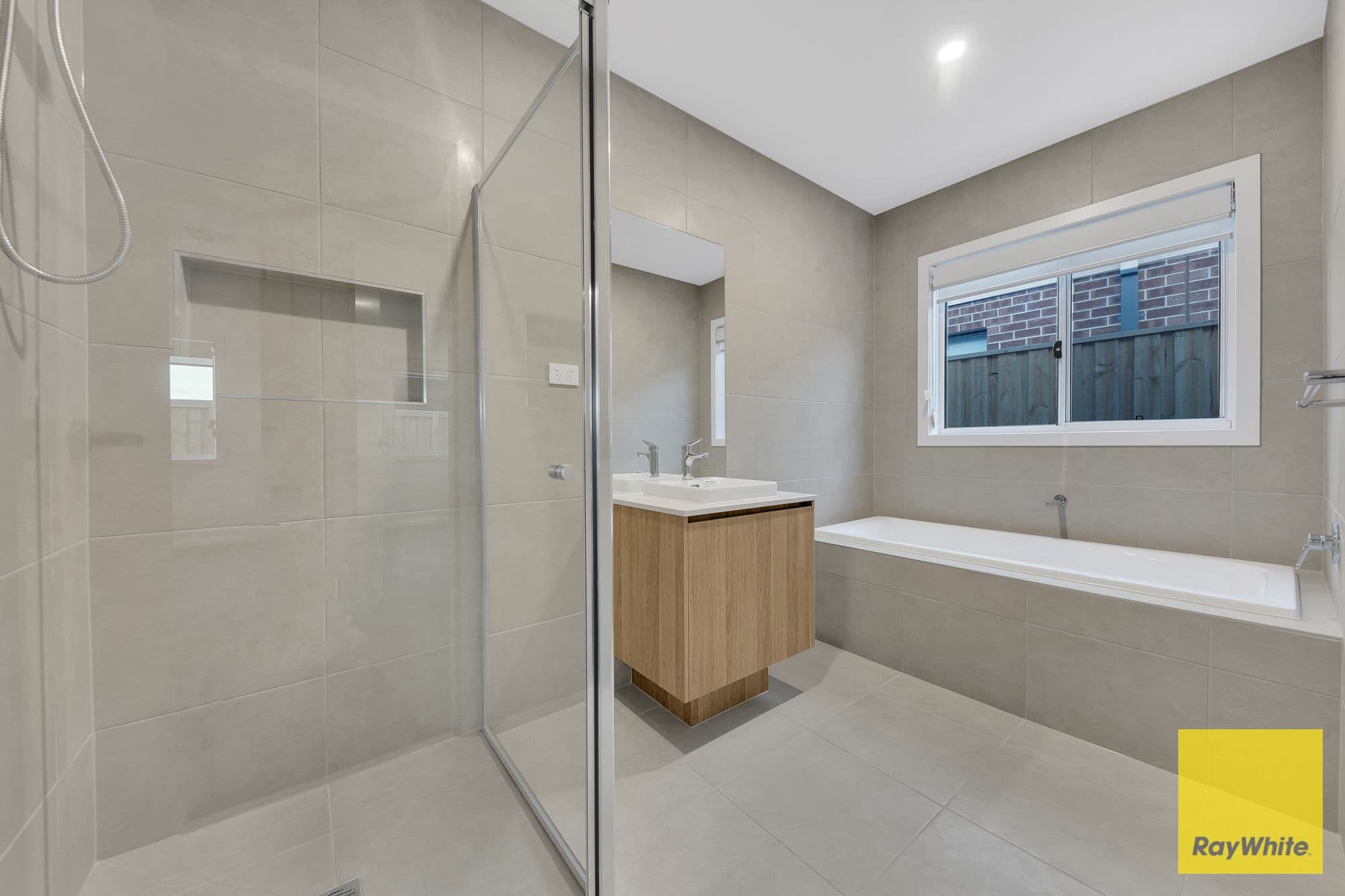 8 Leeward Drive, Tarneit VIC 3029, Tarneit - Thumbnail 6