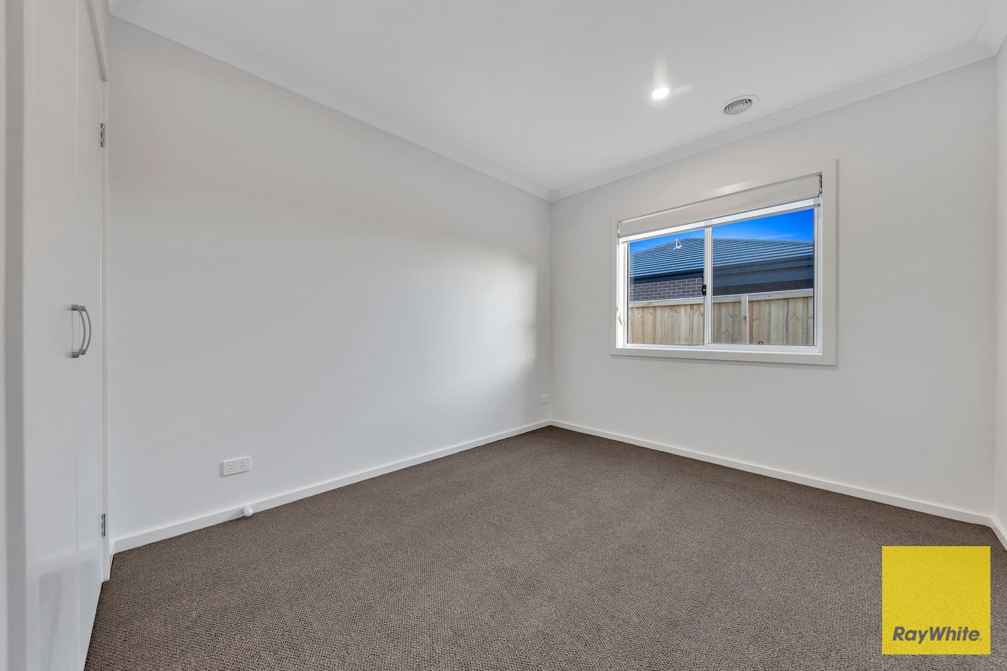 8 Leeward Drive, Tarneit VIC 3029, Tarneit - Thumbnail 8