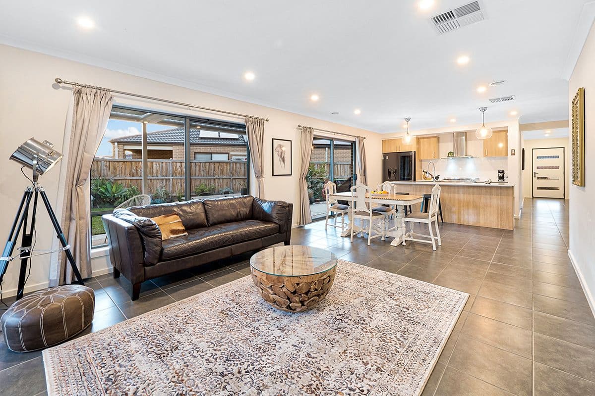 3 Butternut Drive, Lyndhurst VIC 3975, Lyndhurst - Thumbnail 2