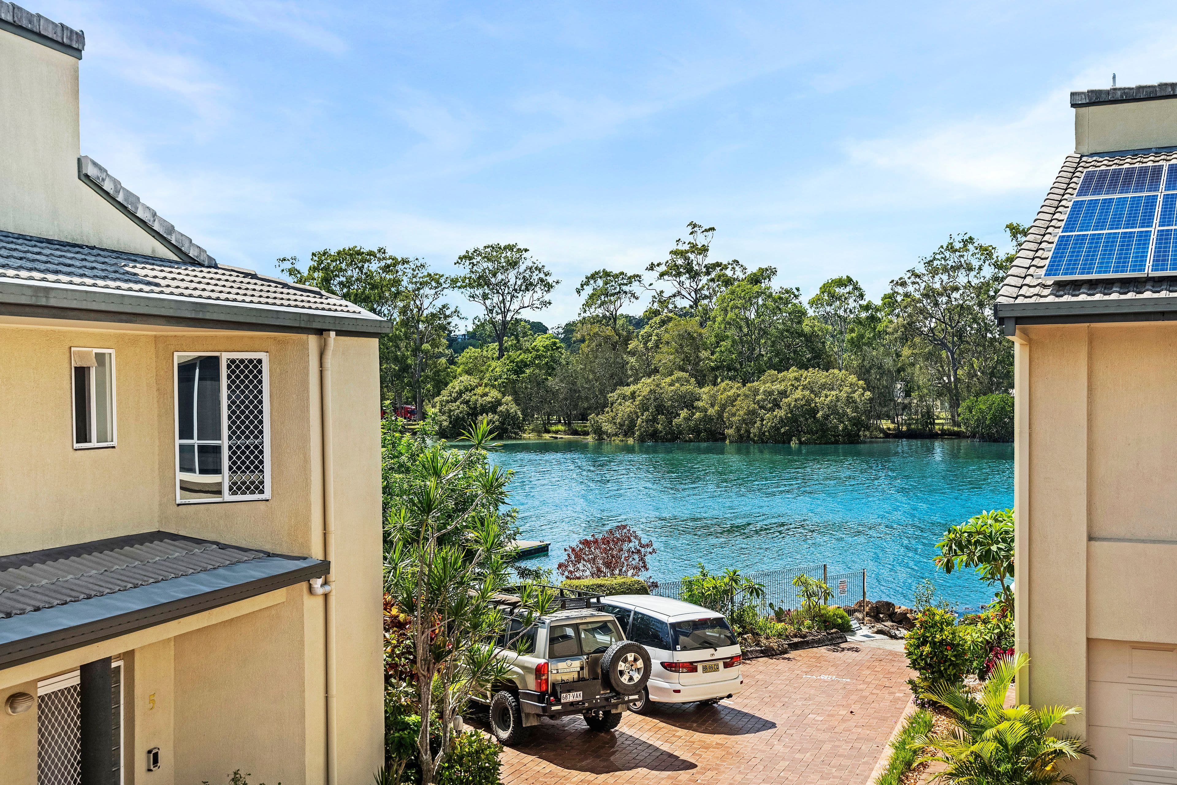 14 Wilpark Crescent, Currumbin Waters QLD 4223, Currumbin Waters - Thumbnail 2