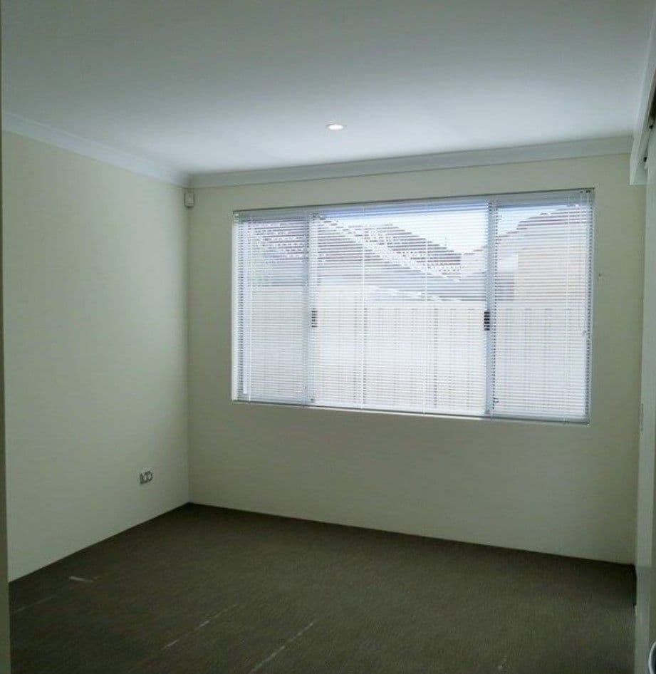 12 Heath Road, Kalamunda WA 6076, Kalamunda - Thumbnail 5
