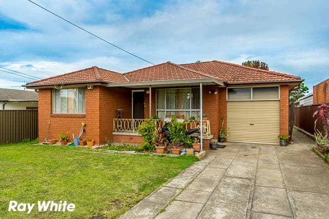 98 Chifley Street, SMITHFIELD NSW 2164, Smithfield - Image 1