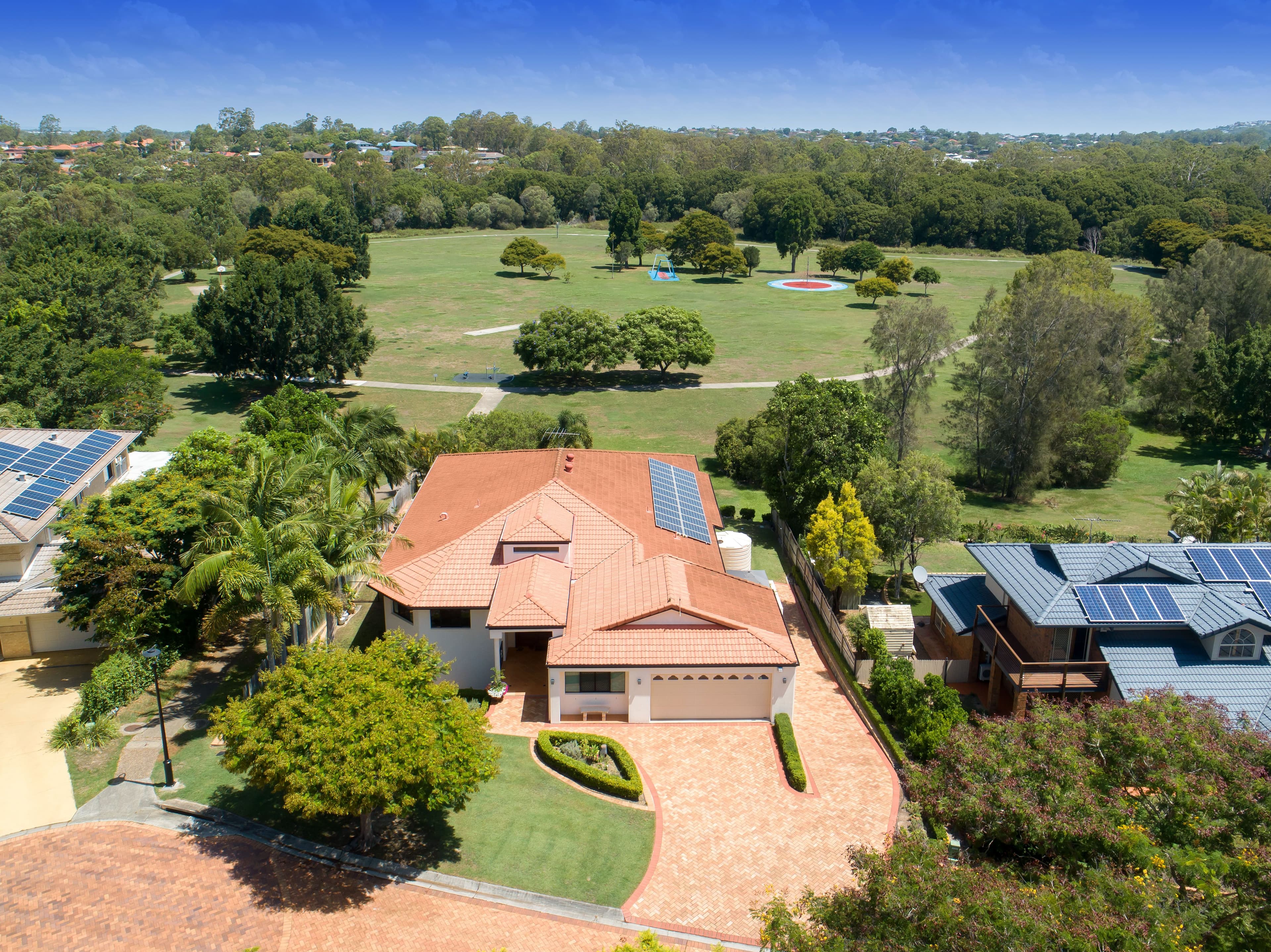 9 Merion Place, Carindale QLD 4152, Carindale - Image 1
