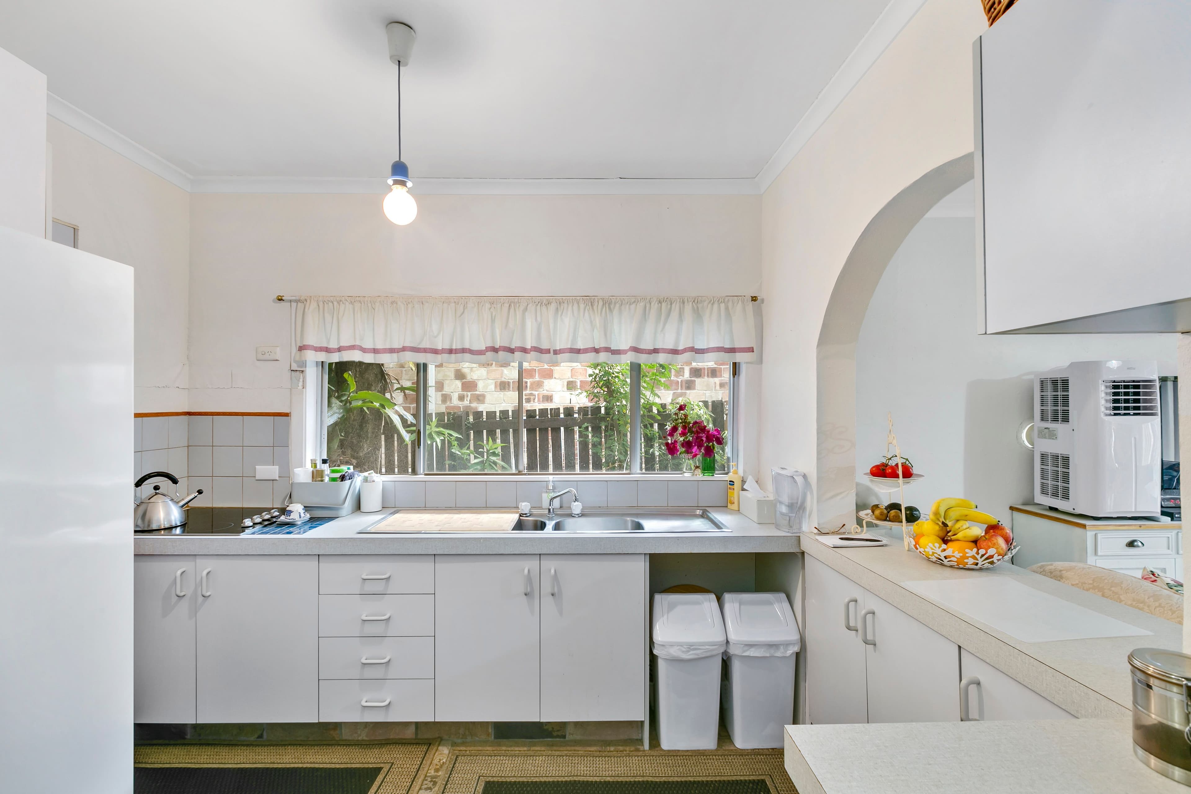 60 Falconer Street, Southport QLD 4215, Southport - Thumbnail 5