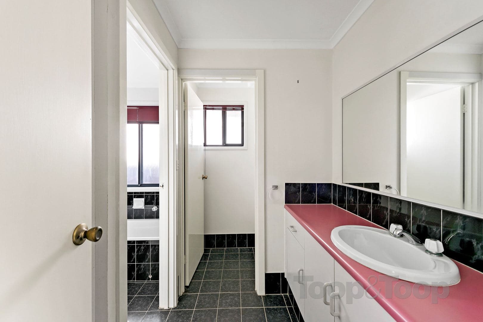16 Cowrie Drive, Seaford Rise SA 5169, Seaford Rise - Thumbnail 8