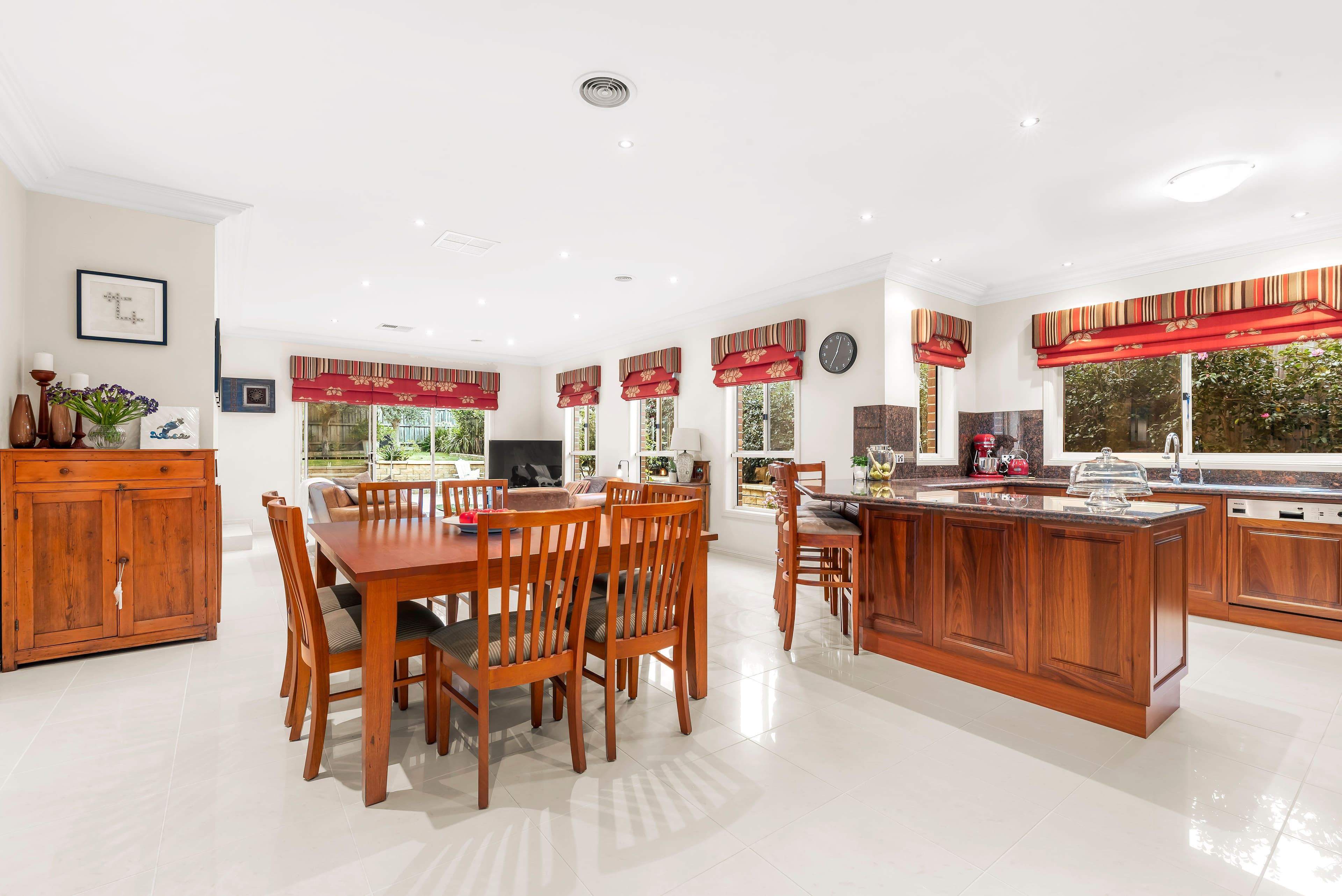 12 Lainie Court, Wantirna South VIC 3152, Wantirna South - Thumbnail 4