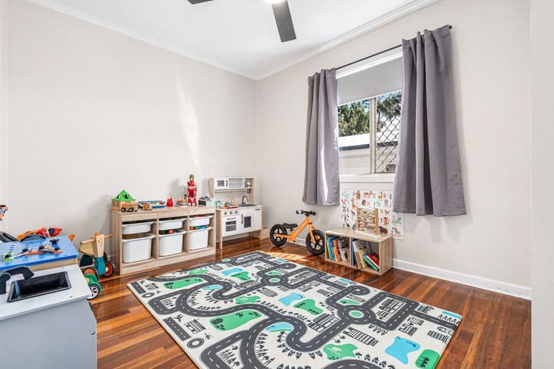 42 Roseneath Parade, Wynnum West - Thumbnail 8