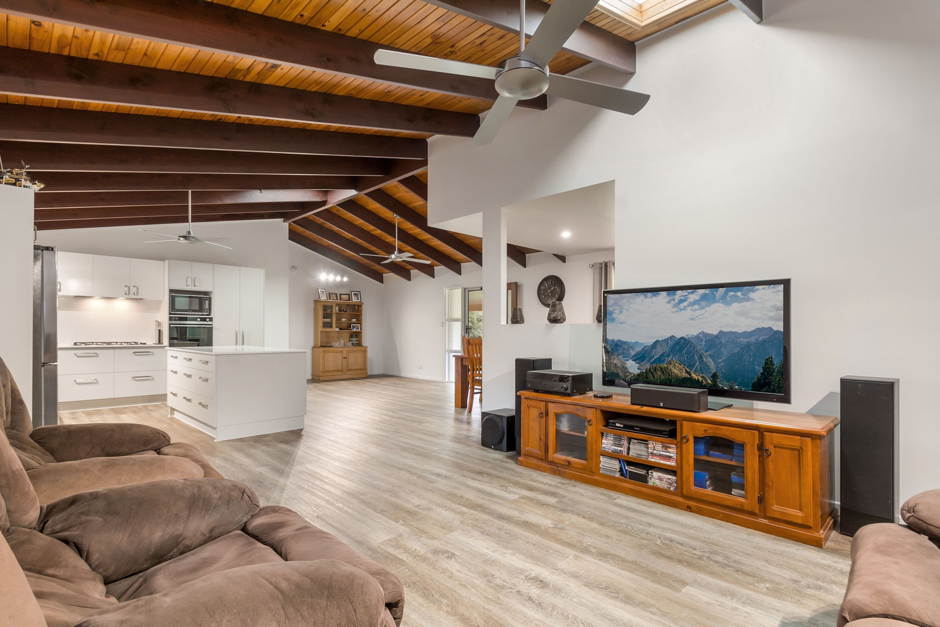 13 Graham Drive, Landsborough QLD 4550, Landsborough - Thumbnail 5