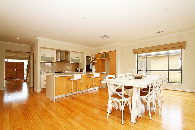10 Montrose Drive, DOREEN VIC 3754, Doreen - Thumbnail 3