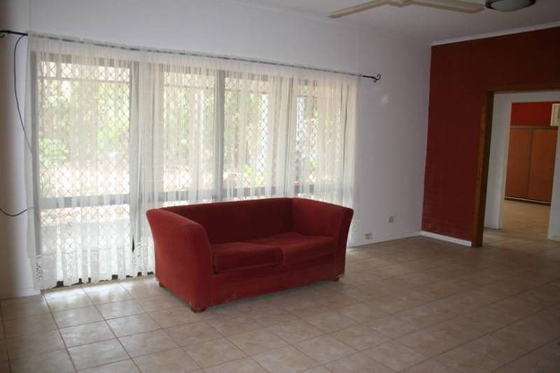 26 Clarke Crescent, KATHERINE NT 0850, Katherine - Thumbnail 2