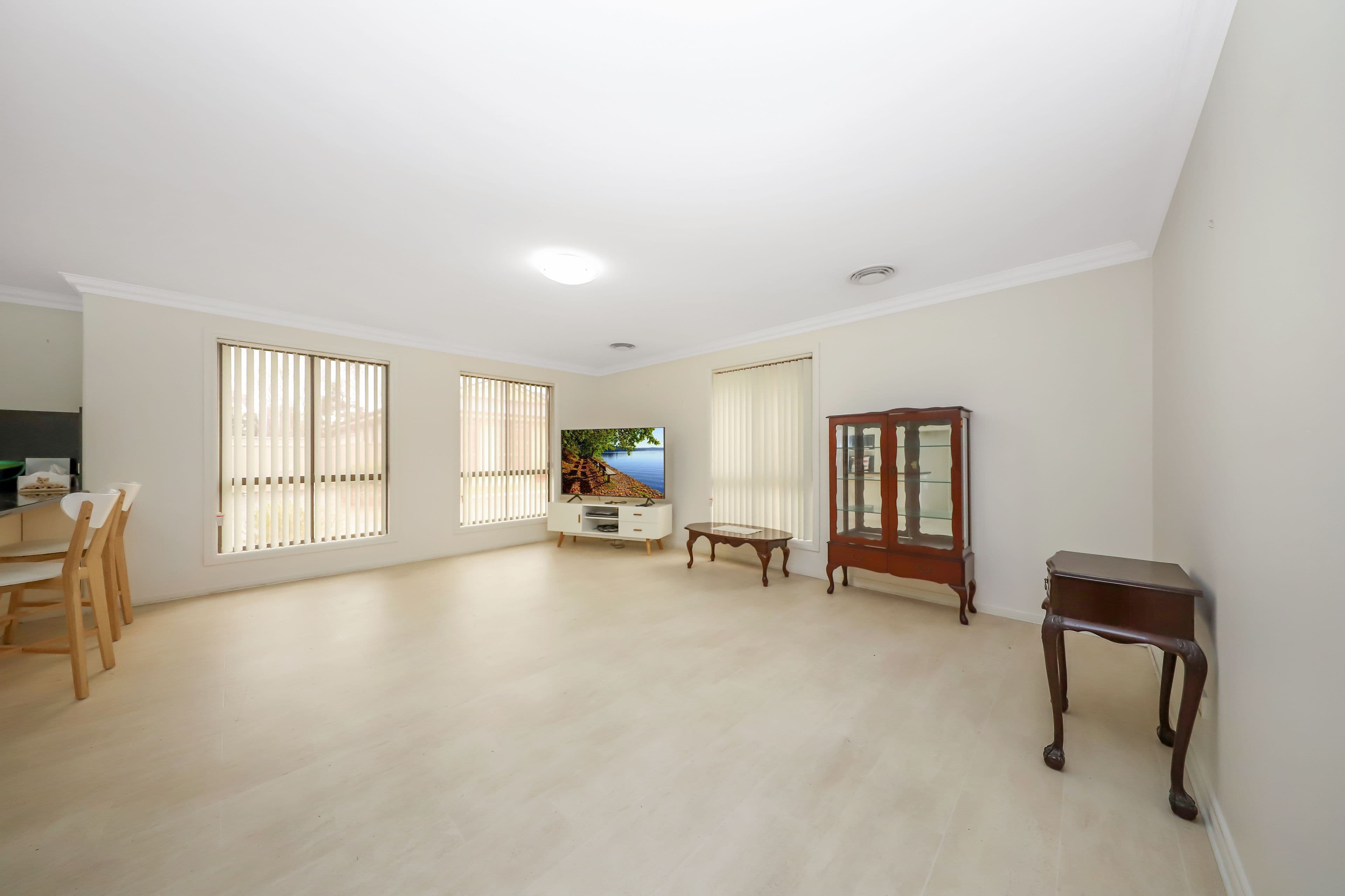 8/8-10 Russell Street, Tumut NSW 2720, Tumut - Thumbnail 2