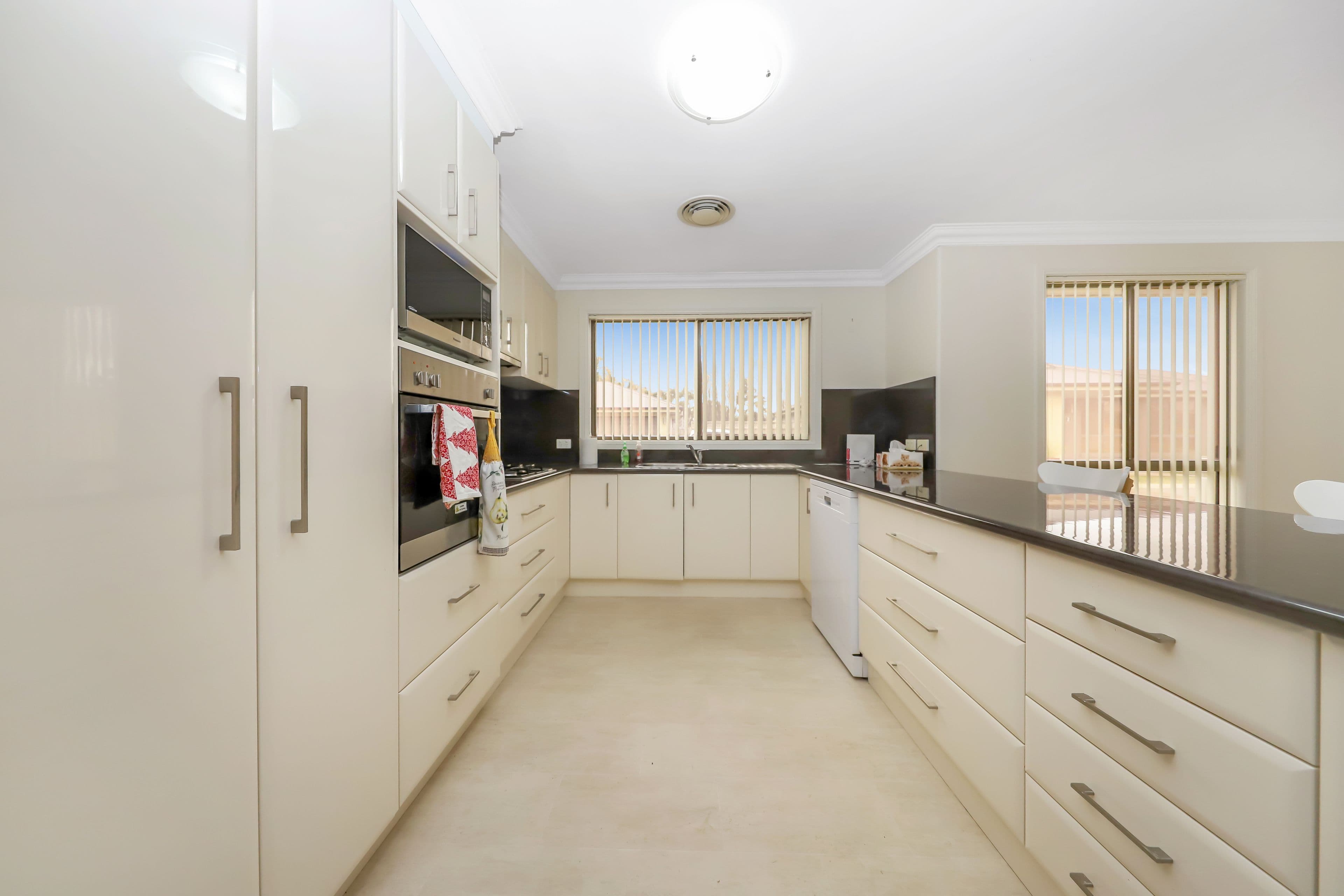 8/8-10 Russell Street, Tumut NSW 2720, Tumut - Thumbnail 3