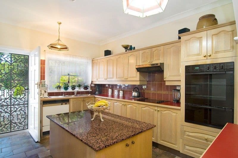18 Pheasant Street, CANTERBURY NSW 2193, Canterbury - Thumbnail 2