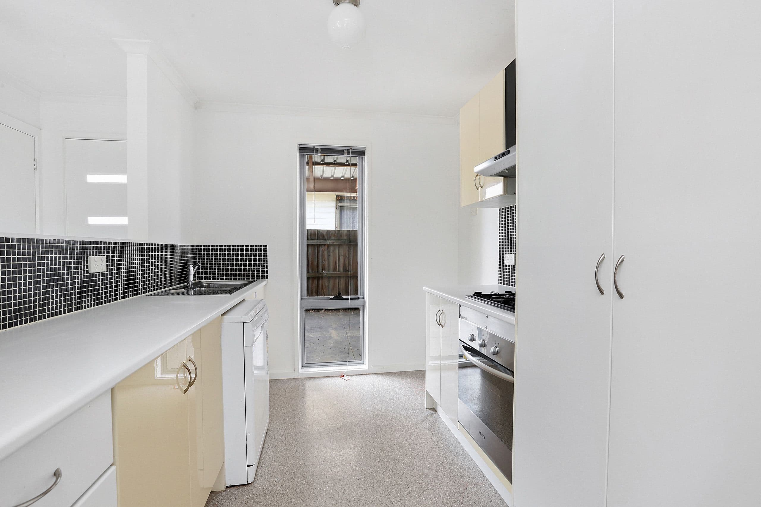 37 Watsonia Grove, Norlane VIC 3214, Norlane - Thumbnail 3