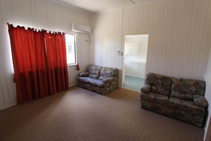 142 Alfred Street, CHARLEVILLE QLD 4470, Charleville - Thumbnail 3