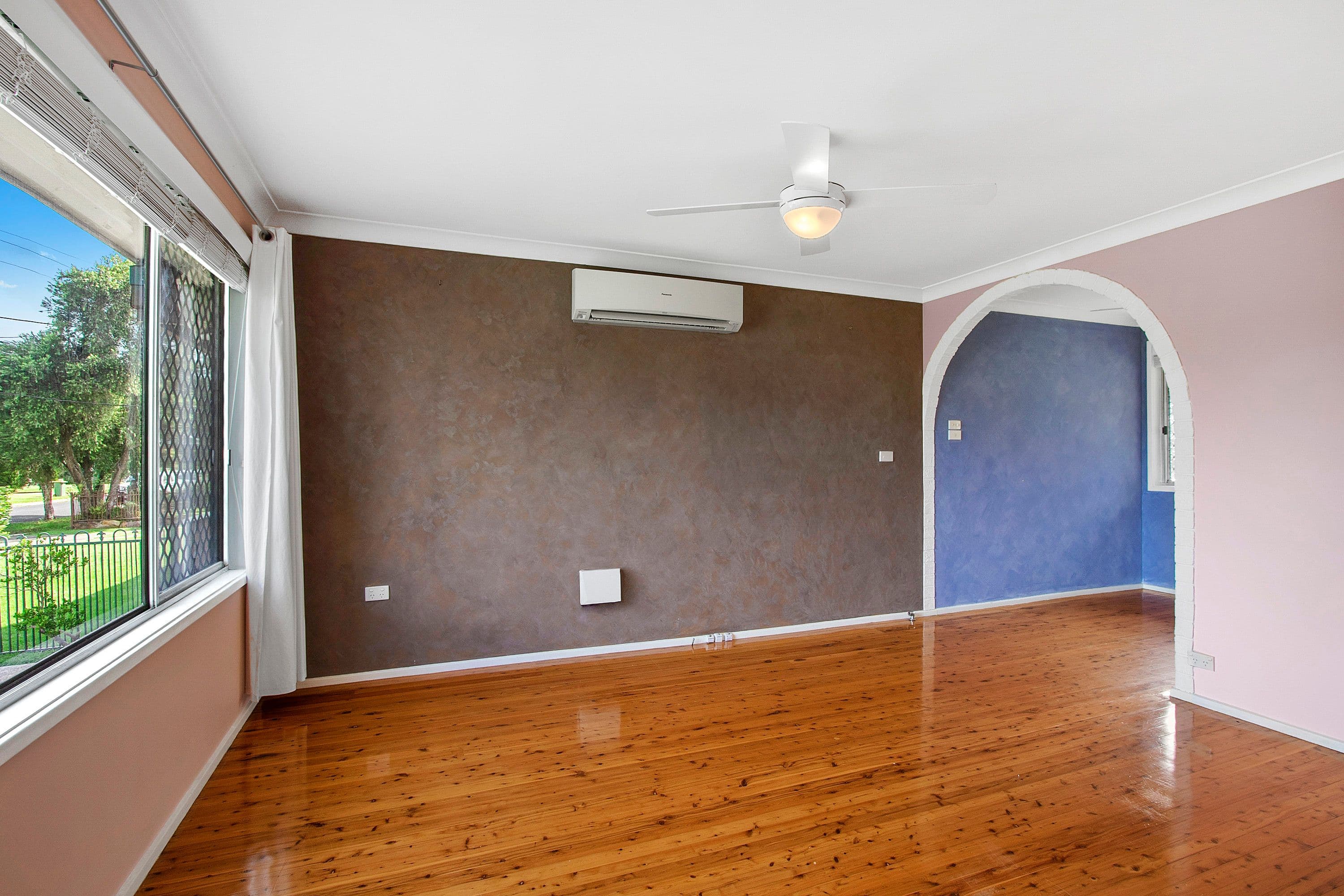 11 Bradley Road, South Windsor - Thumbnail 3