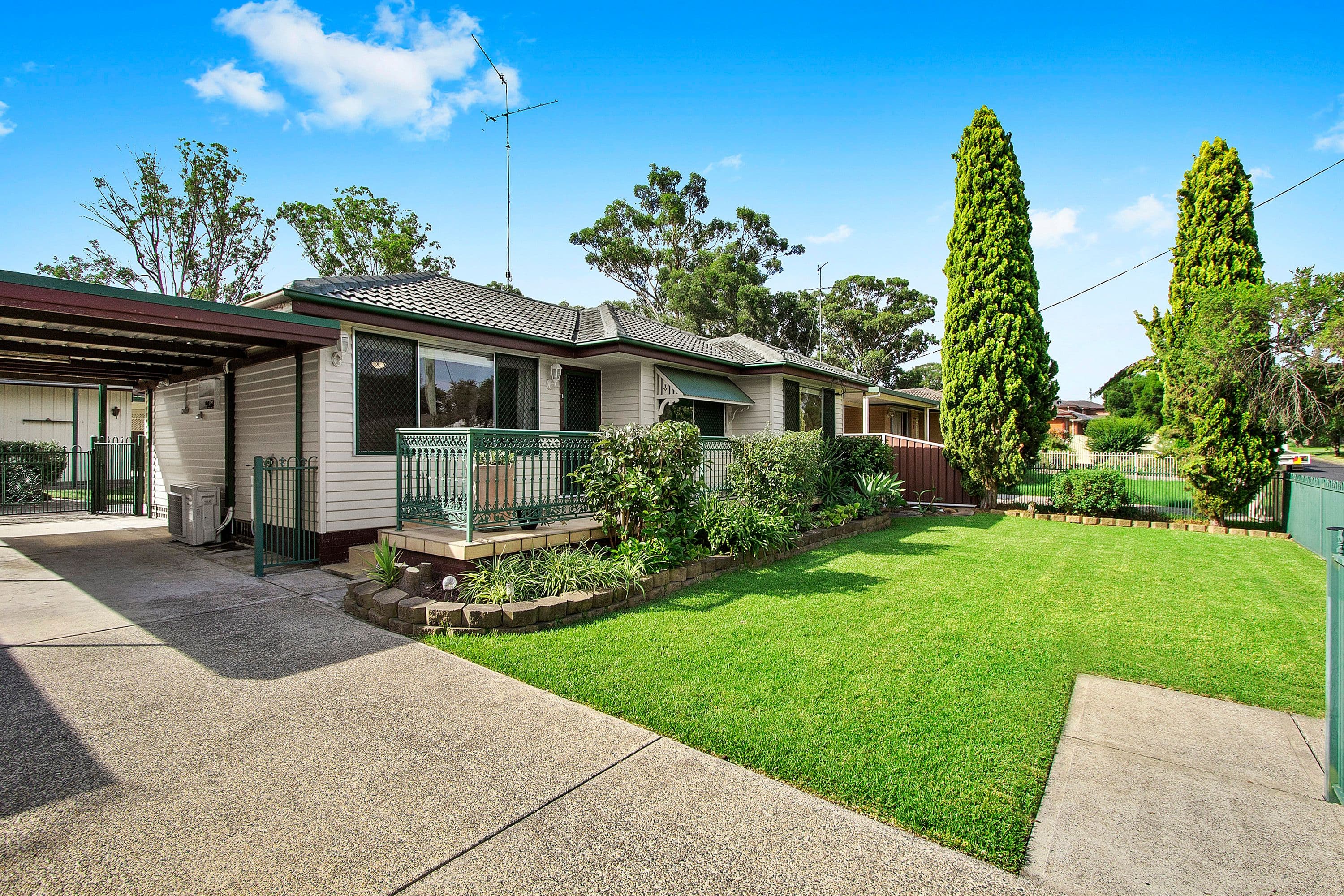 11 Bradley Road, South Windsor - Thumbnail 8