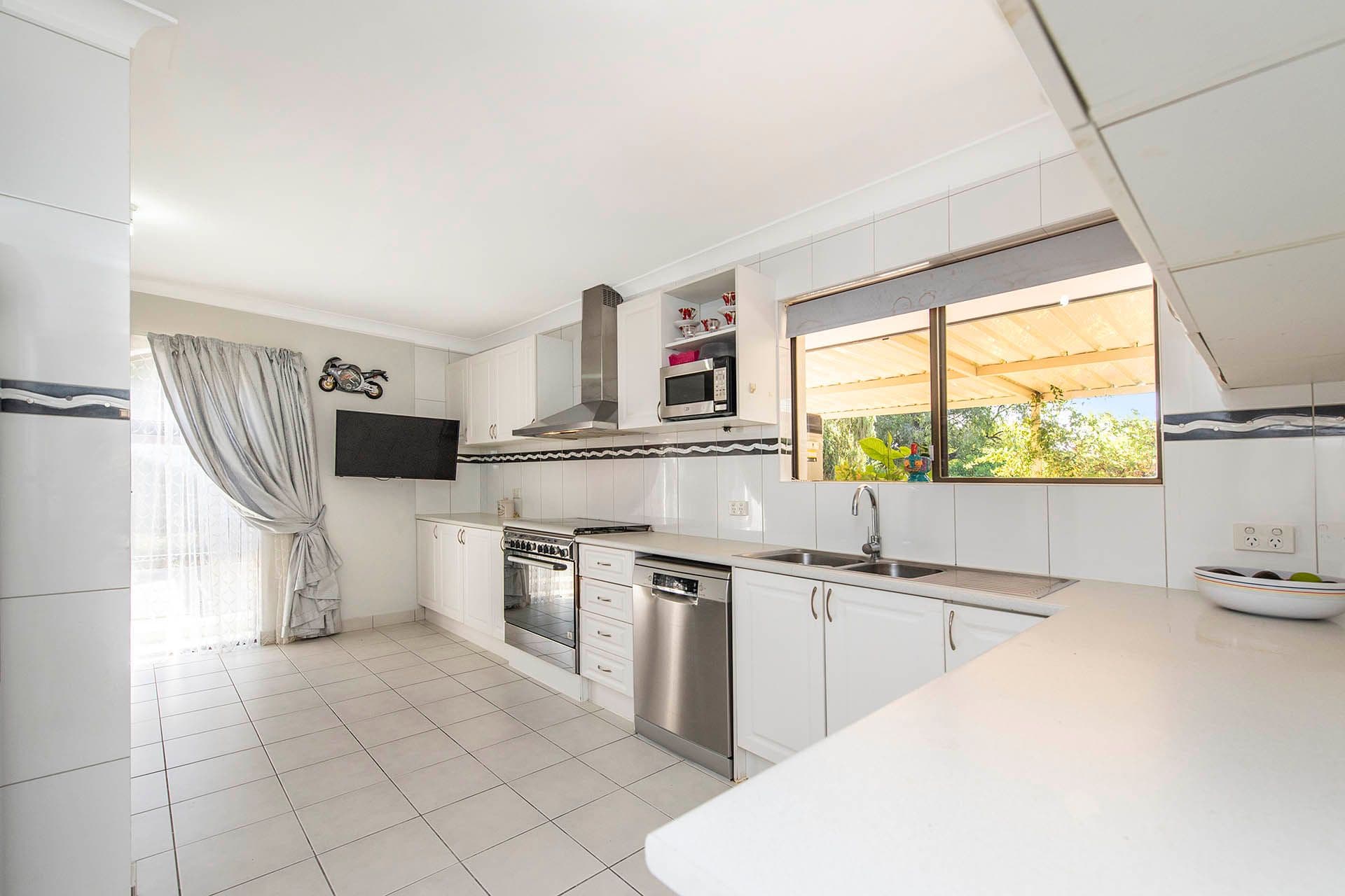 230 Kalamunda Road, Maida Vale WA 6057, Maida Vale - Thumbnail 7