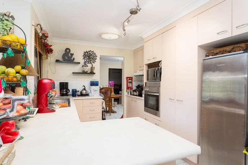 6 Hydrus Place, Wynnum QLD 4178, Wynnum - Thumbnail 4