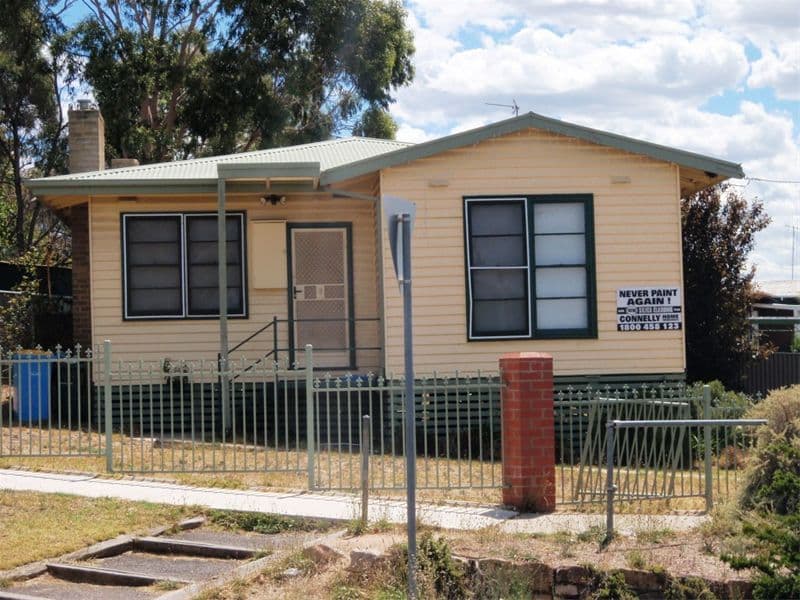 2 Chisholm Crescent, SEYMOUR VIC 3660, Seymour - Image 1