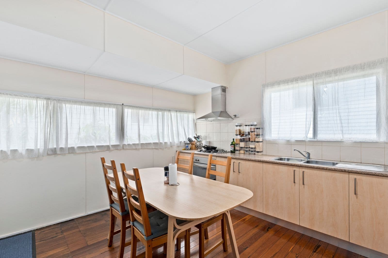 60 Cameron Street, Fairfield QLD 4103, Fairfield - Thumbnail 5