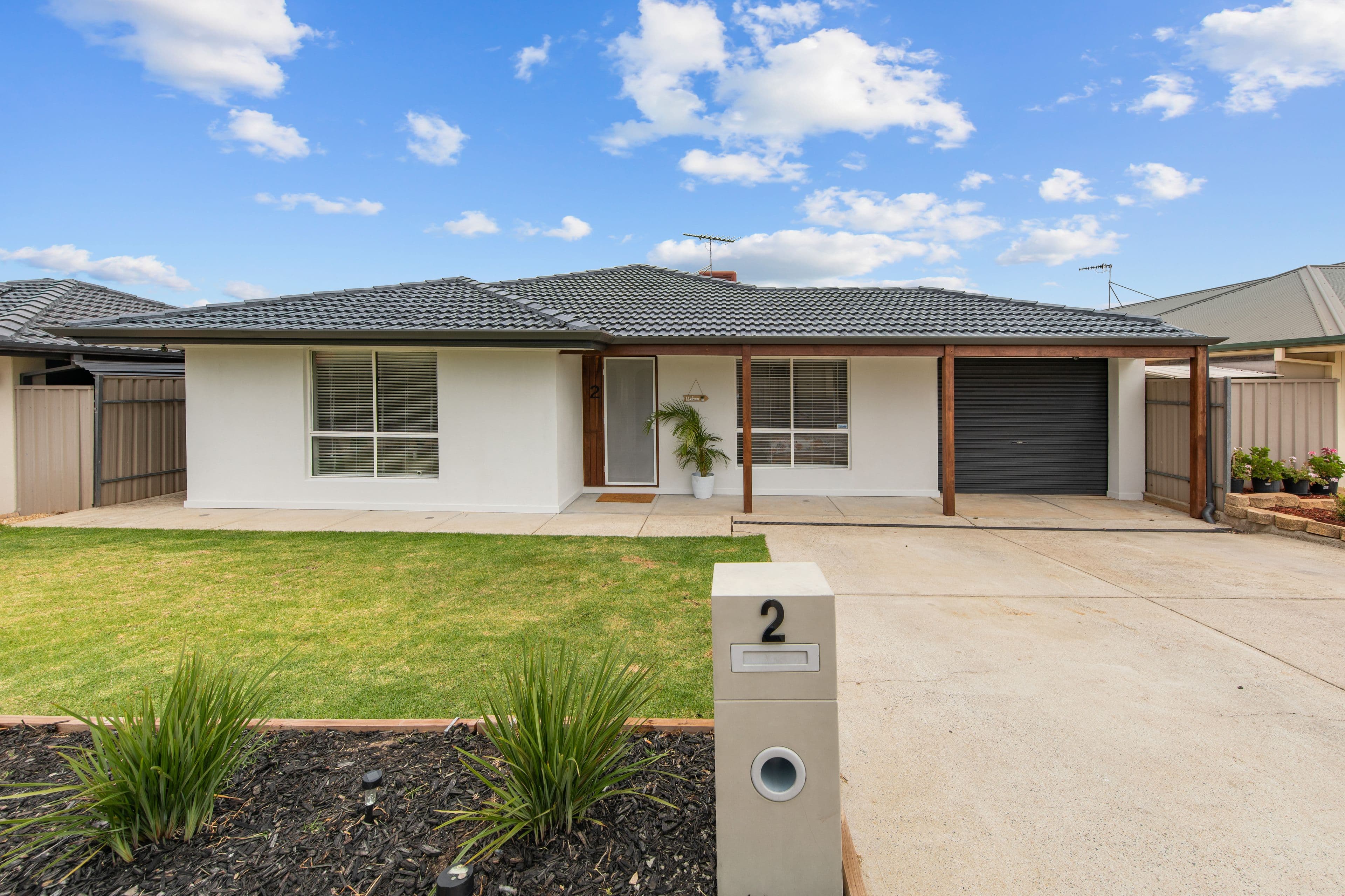 2 Sydney Court, Craigmore SA 5114, Craigmore - Thumbnail 2