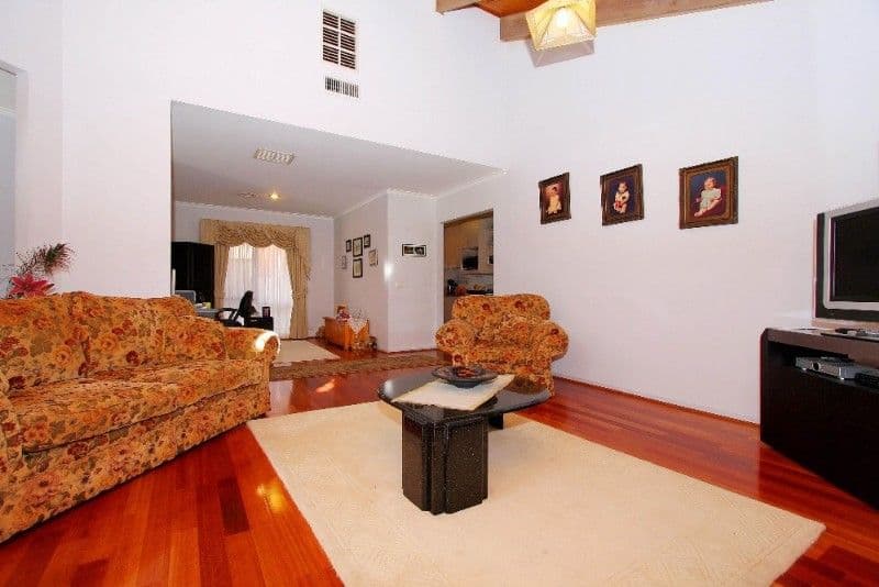 30 Arthur Phillip Way, MILL PARK VIC 3082, Mill Park - Thumbnail 2
