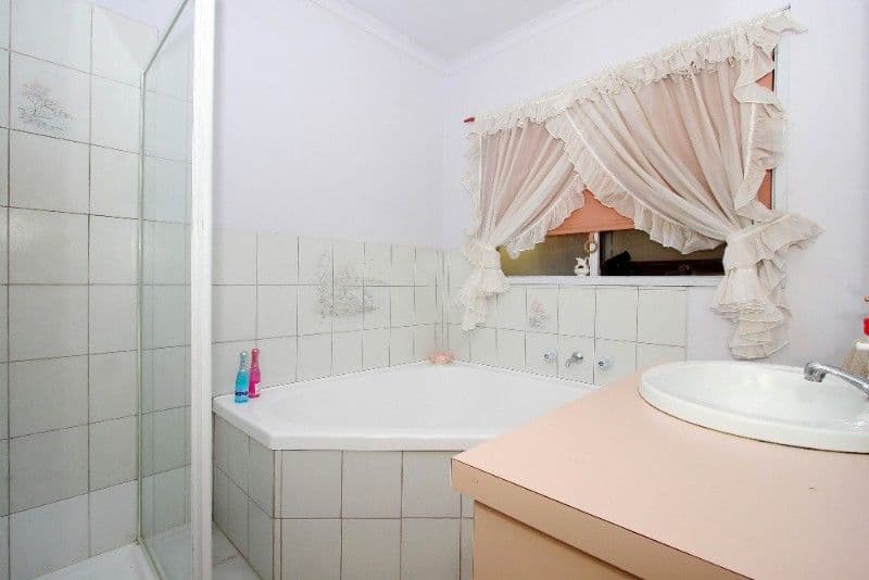 30 Arthur Phillip Way, MILL PARK VIC 3082, Mill Park - Thumbnail 6