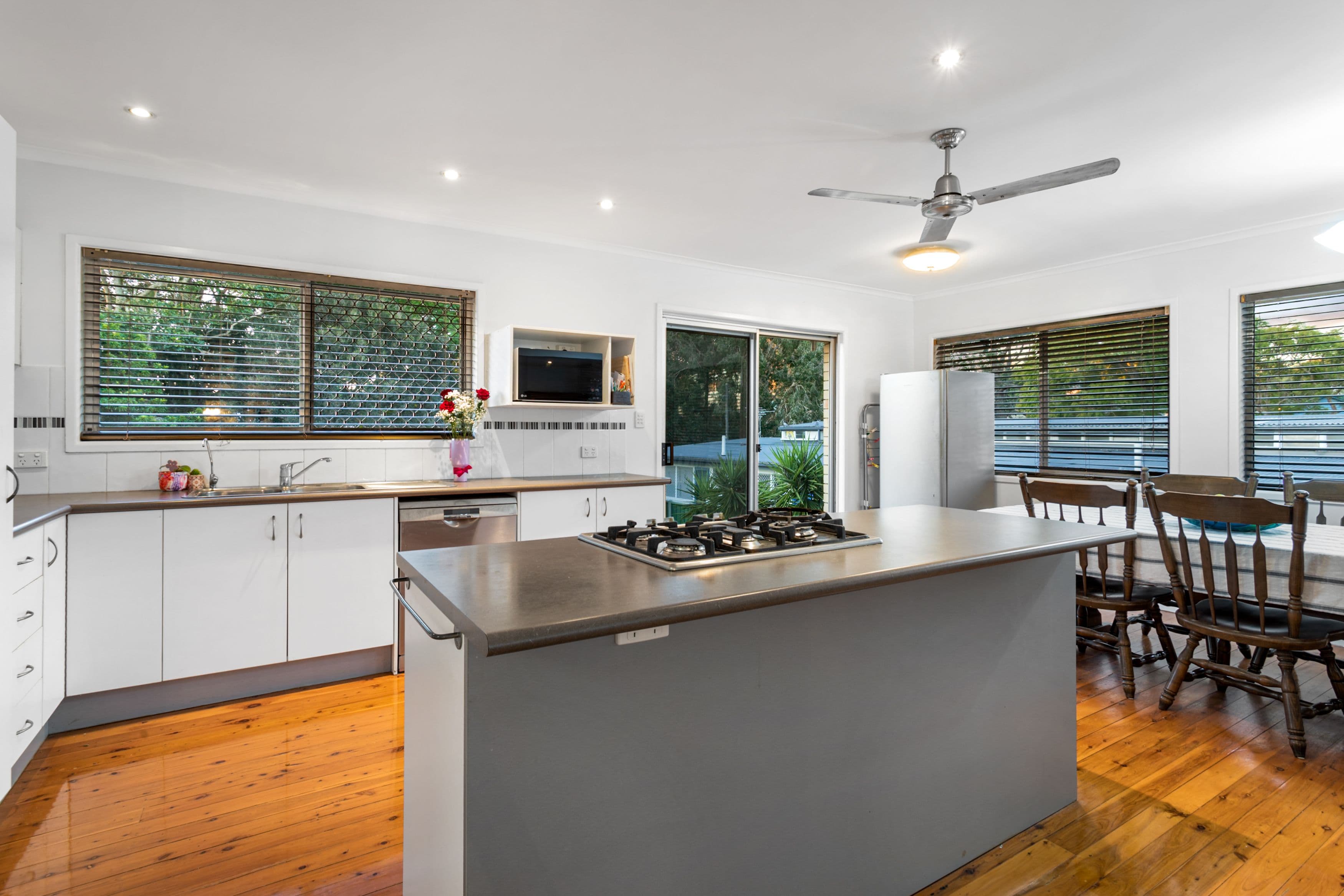 9 Kempster Street, Sandgate QLD 4017, Sandgate - Thumbnail 6