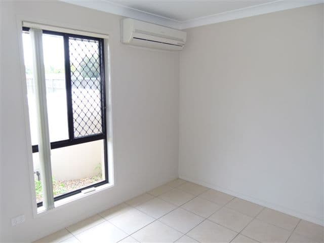 81 Jacaranda Drive, YAMANTO QLD 4305, Yamanto - Thumbnail 3