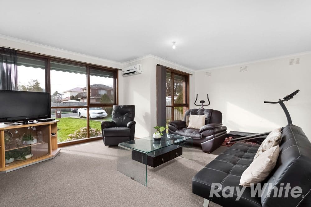 5 Pamela Court, Scoresby VIC 3179, Scoresby - Thumbnail 2