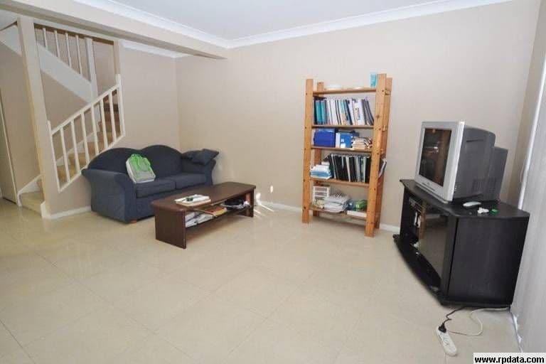 127 Greenacre Drive, PARKWOOD QLD 4214, Parkwood - Thumbnail 4