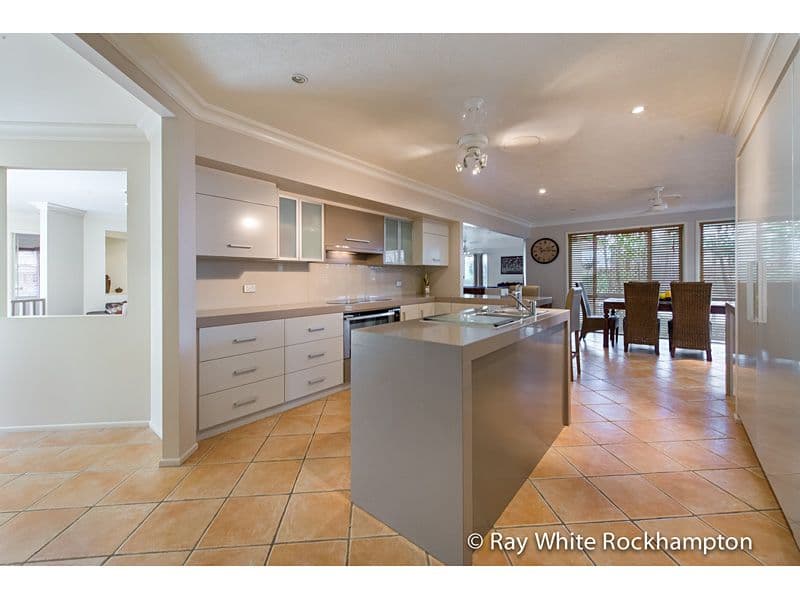 24 Warner Avenue, NORMAN GARDENS QLD 4701, Norman Gardens - Thumbnail 4