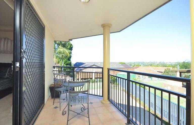 6 Tynedale Place, CARSELDINE QLD 4034, Carseldine - Thumbnail 2