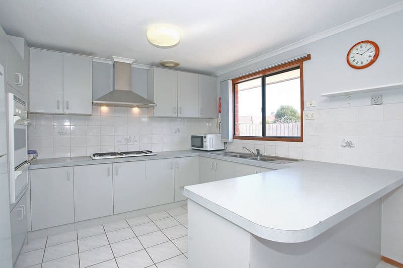 6 Tara Court, HALLAM VIC 3803, Hallam - Thumbnail 2