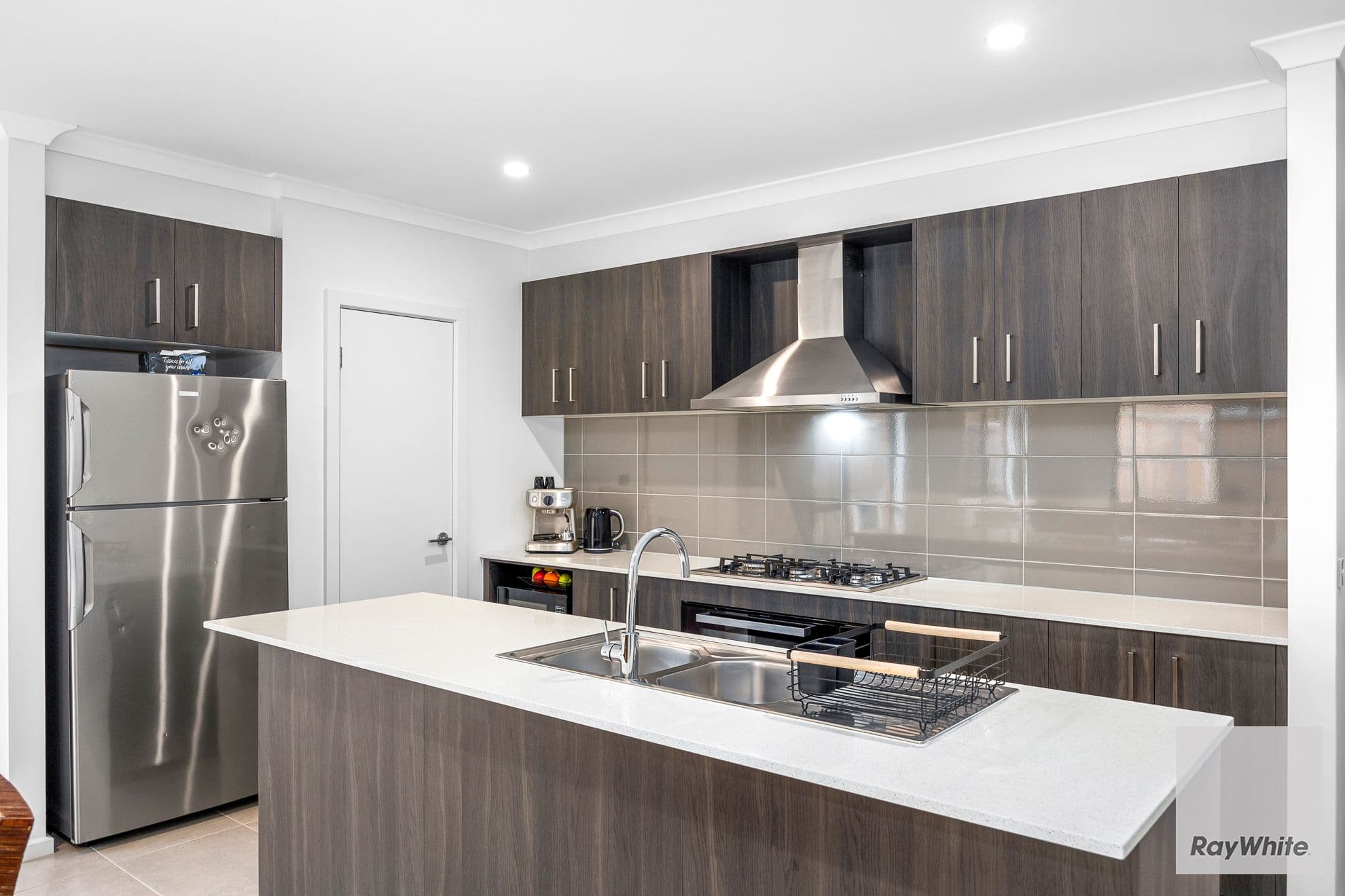 11 Monticiano Road, FRASER RISE VIC 3336, Fraser Rise - Thumbnail 2