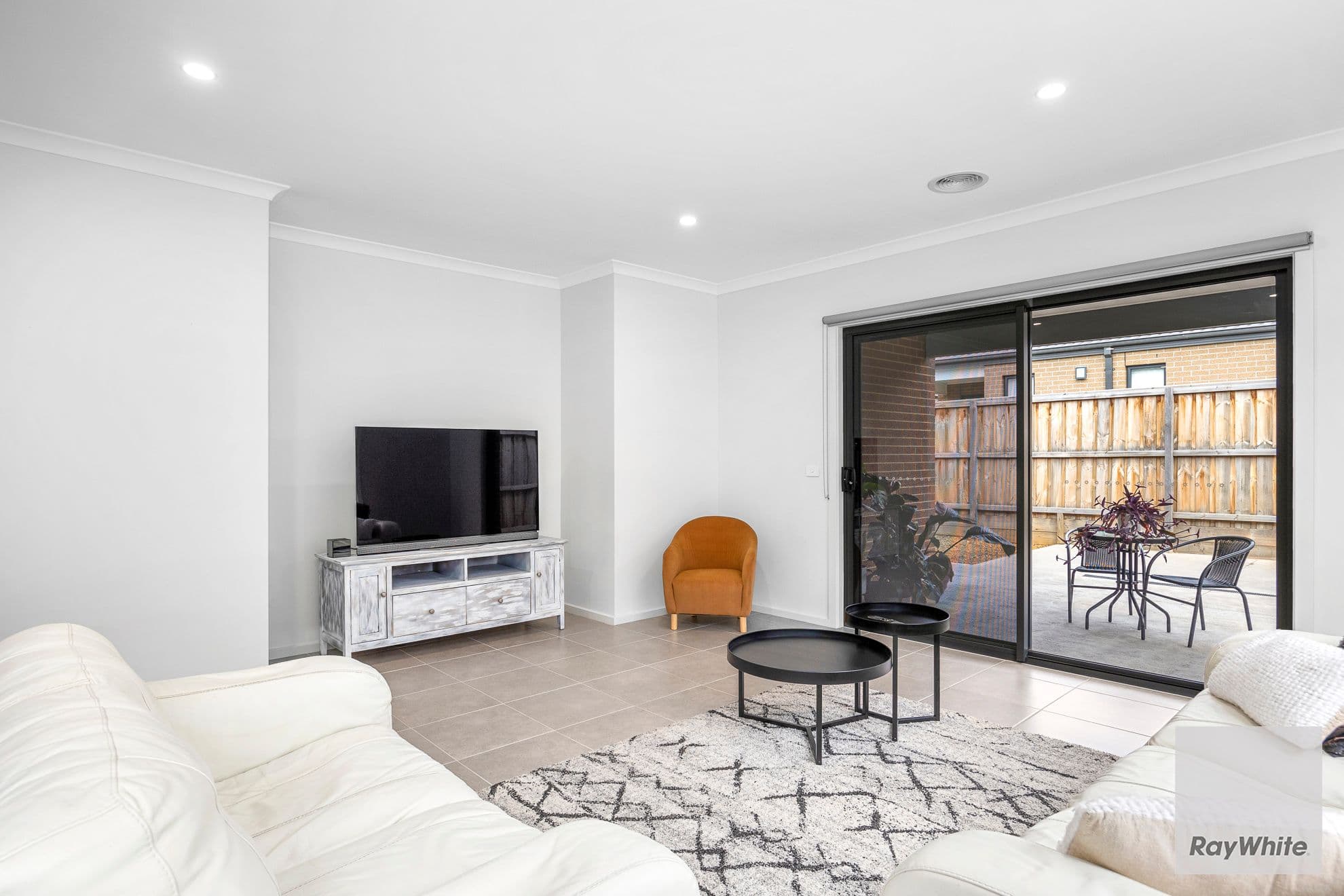 11 Monticiano Road, FRASER RISE VIC 3336, Fraser Rise - Thumbnail 4