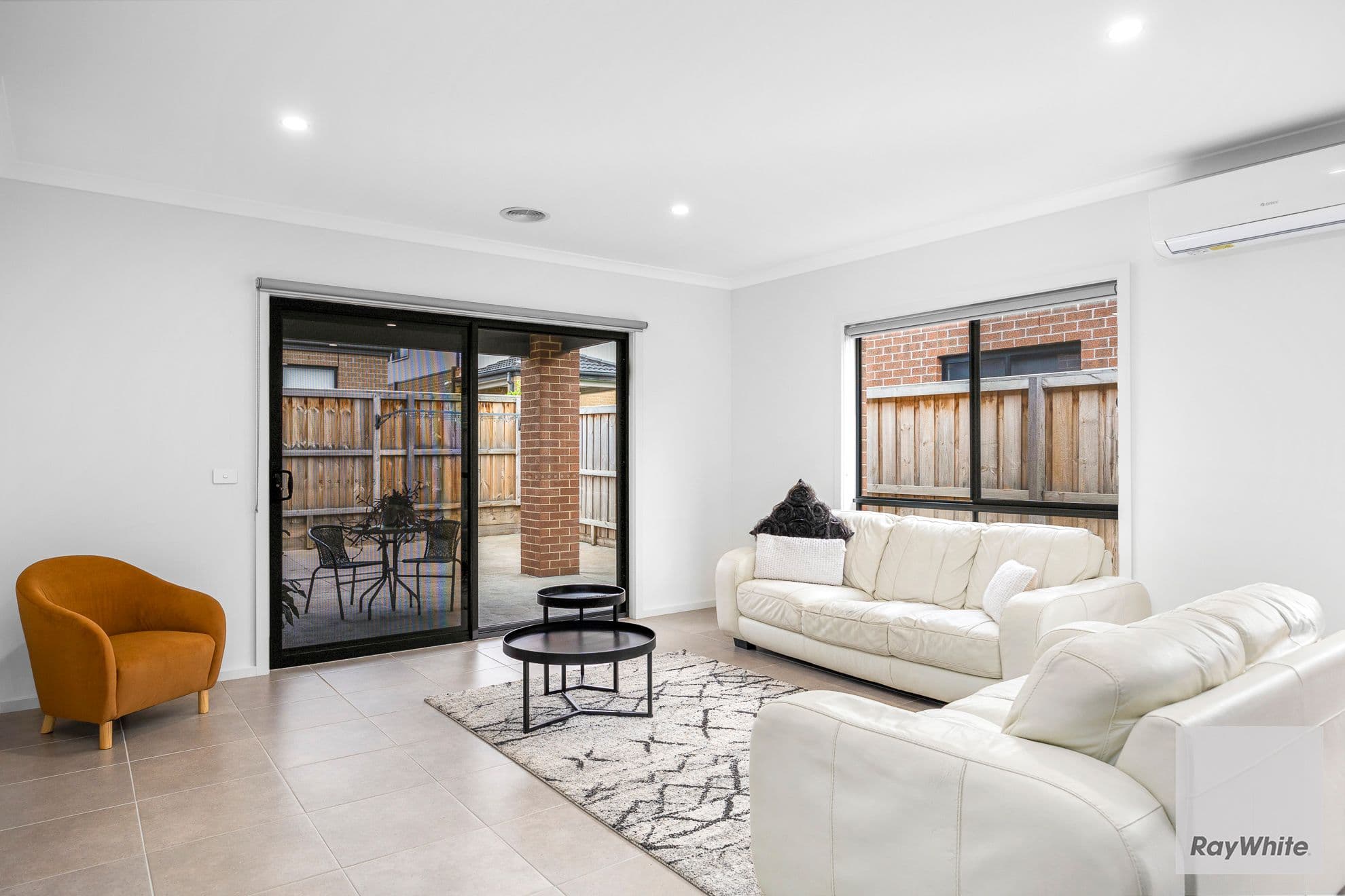 11 Monticiano Road, FRASER RISE VIC 3336, Fraser Rise - Thumbnail 5