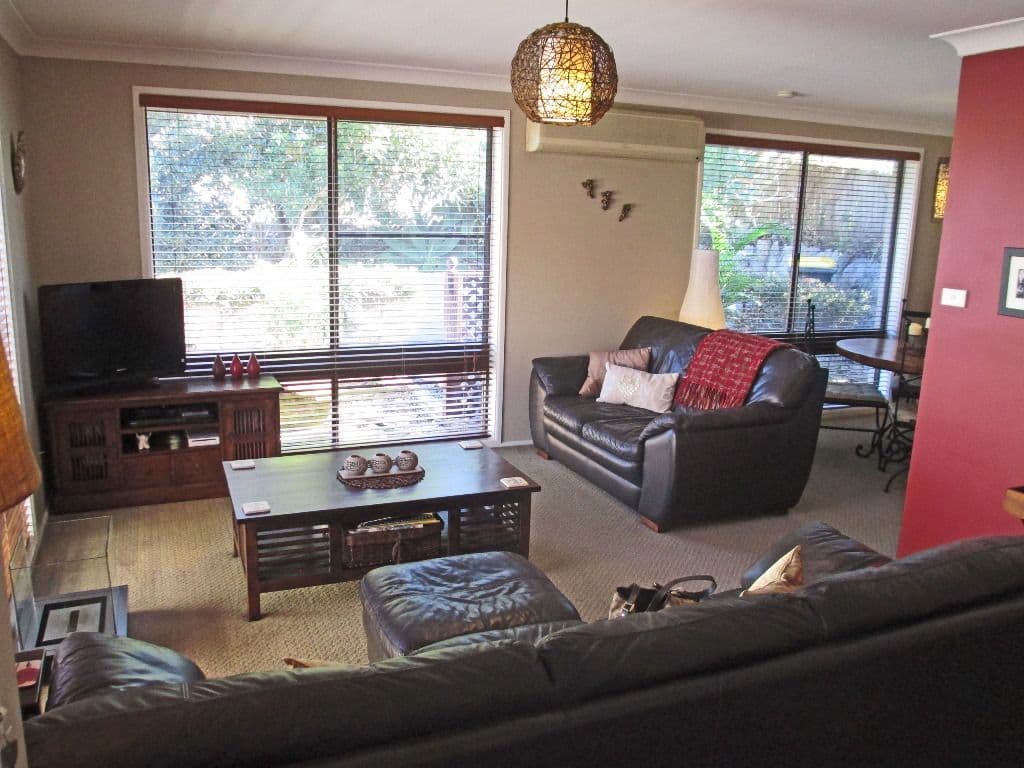 1618 Ocean Drive, LAKE CATHIE NSW 2445, Lake Cathie - Thumbnail 2