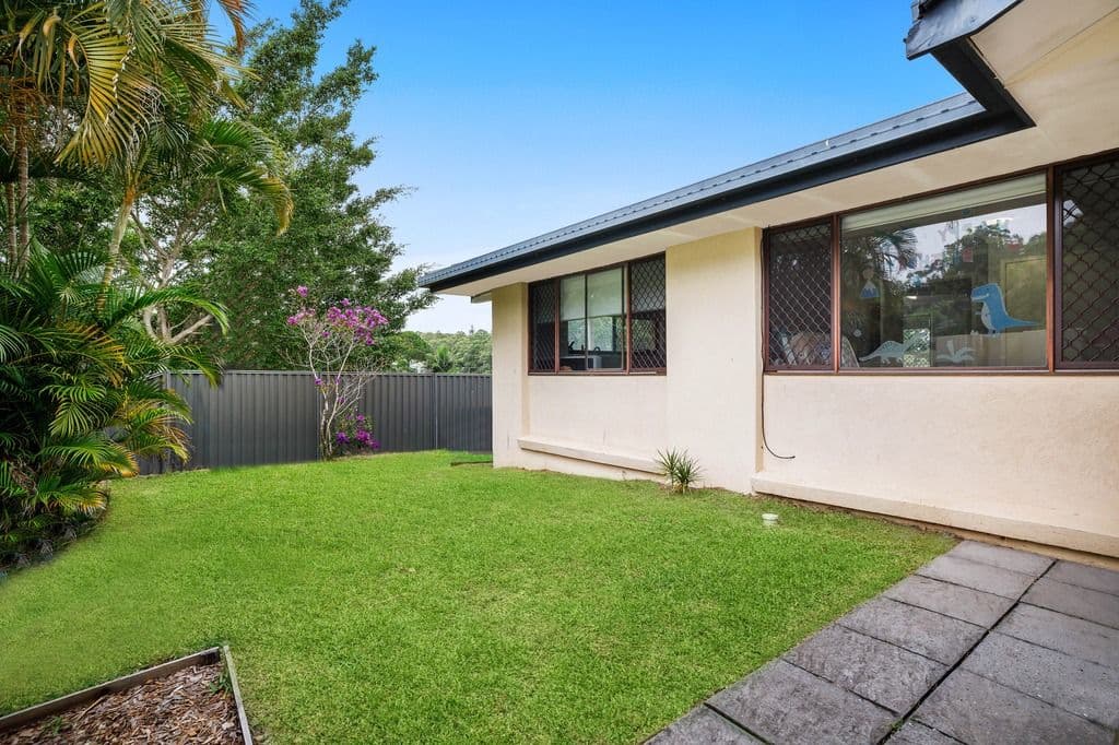 2 Willamulka Avenue, Ashmore QLD 4214, Ashmore - Image 1