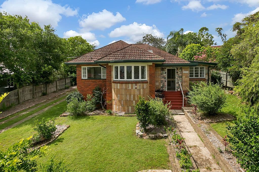 263 Ferguson Road, Seven Hills QLD 4170, Seven Hills - Image 1