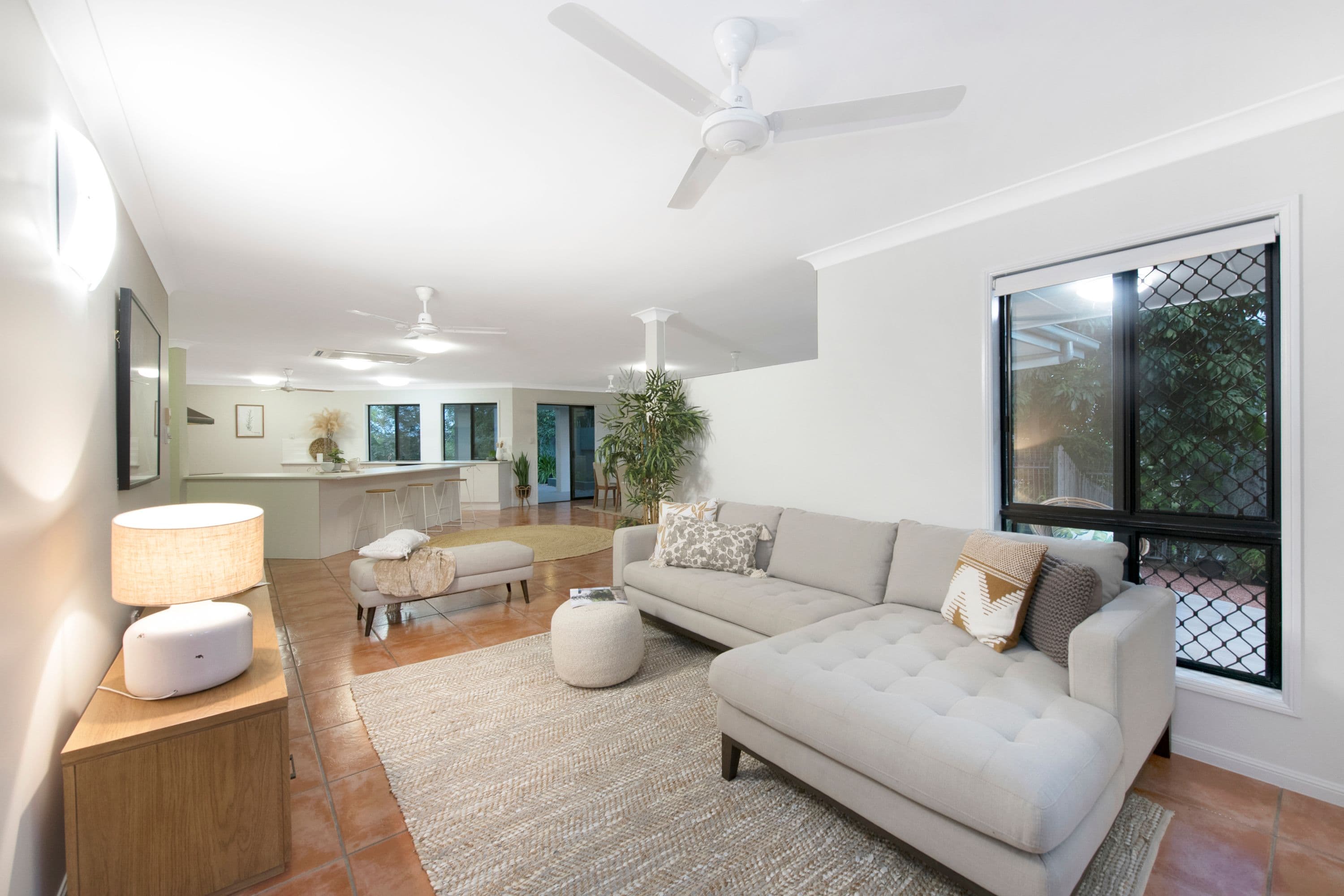 116-118 Martinez Avenue, West End QLD 4810, West End - Thumbnail 2