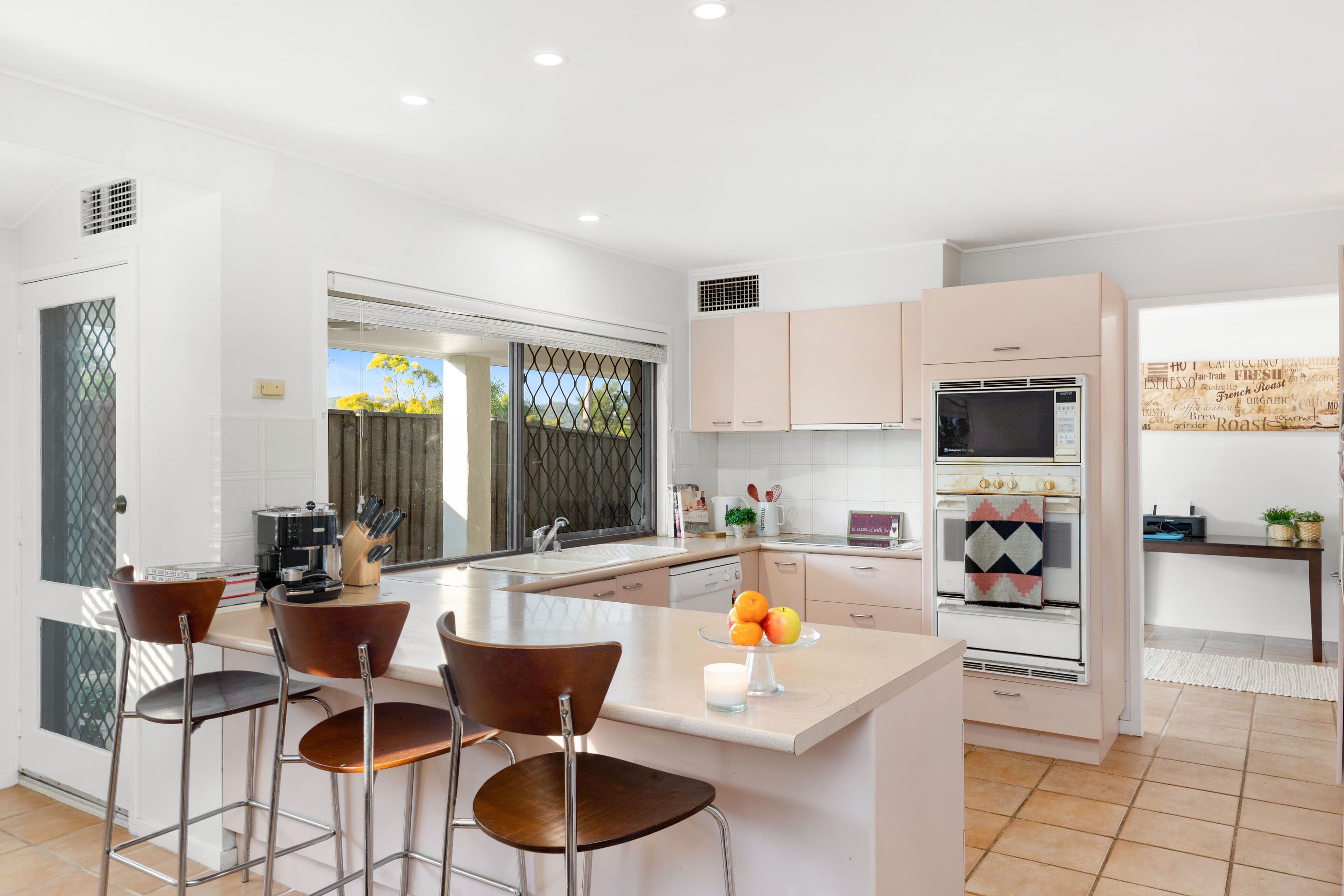 10 Tallawong Place, The Gap QLD 4061, The Gap - Thumbnail 6
