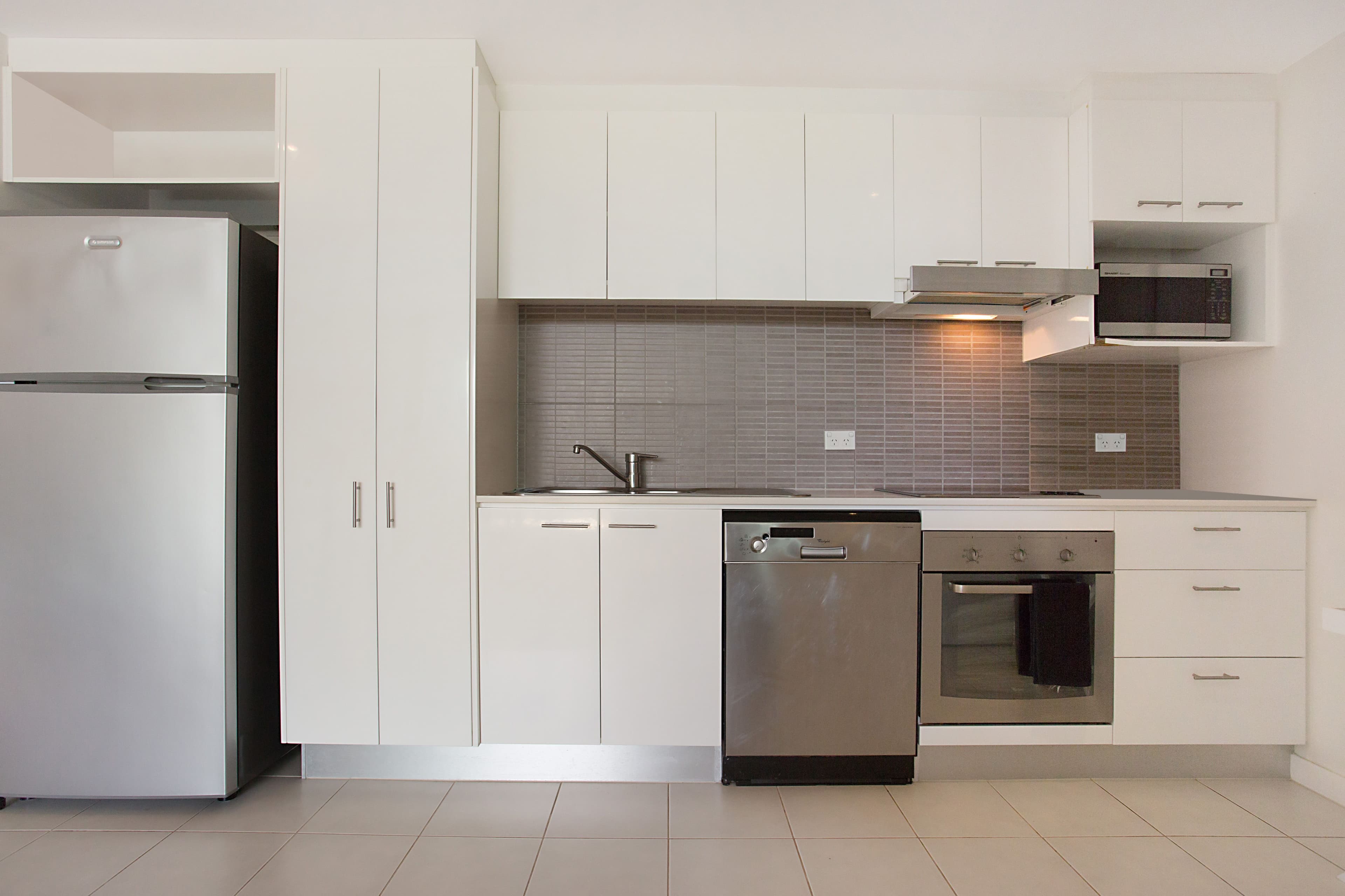 2102 'Freshwater Point' 33 T E Peters Drive, Broadbeach Waters QLD 4218, Broadbeach Waters - Thumbnail 4