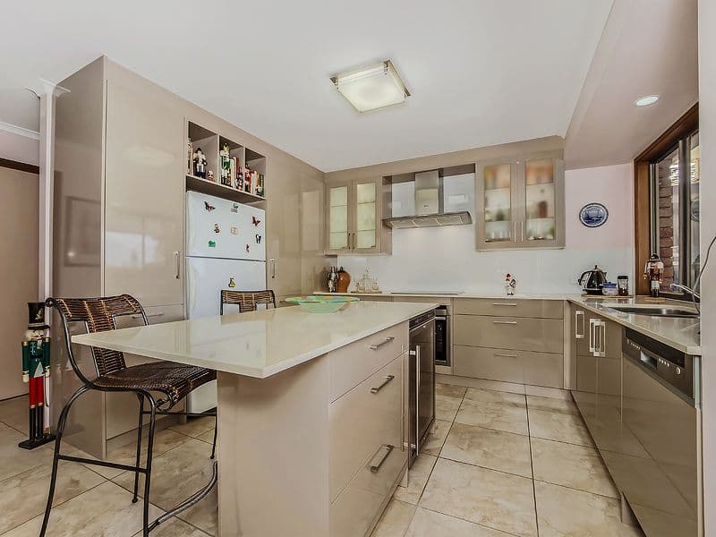 14 St Amand Street, SINNAMON PARK QLD 4073, Sinnamon Park - Thumbnail 2